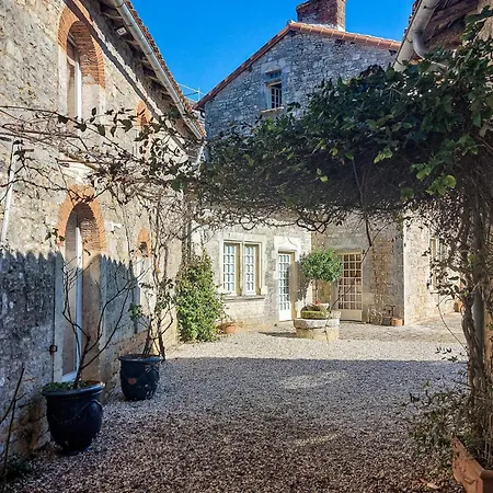 Pet Friendly In Holiday home Bioussac